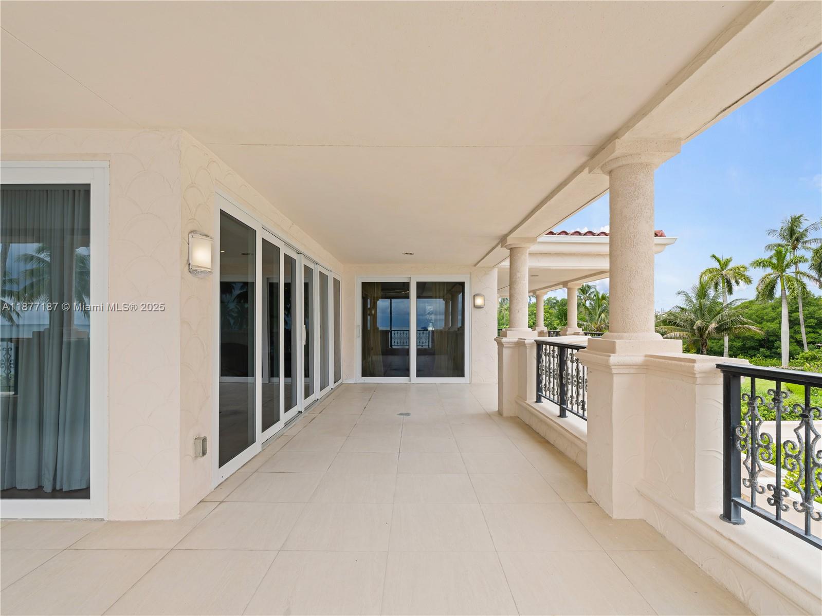 8011 Fisher Island Dr # 8011
