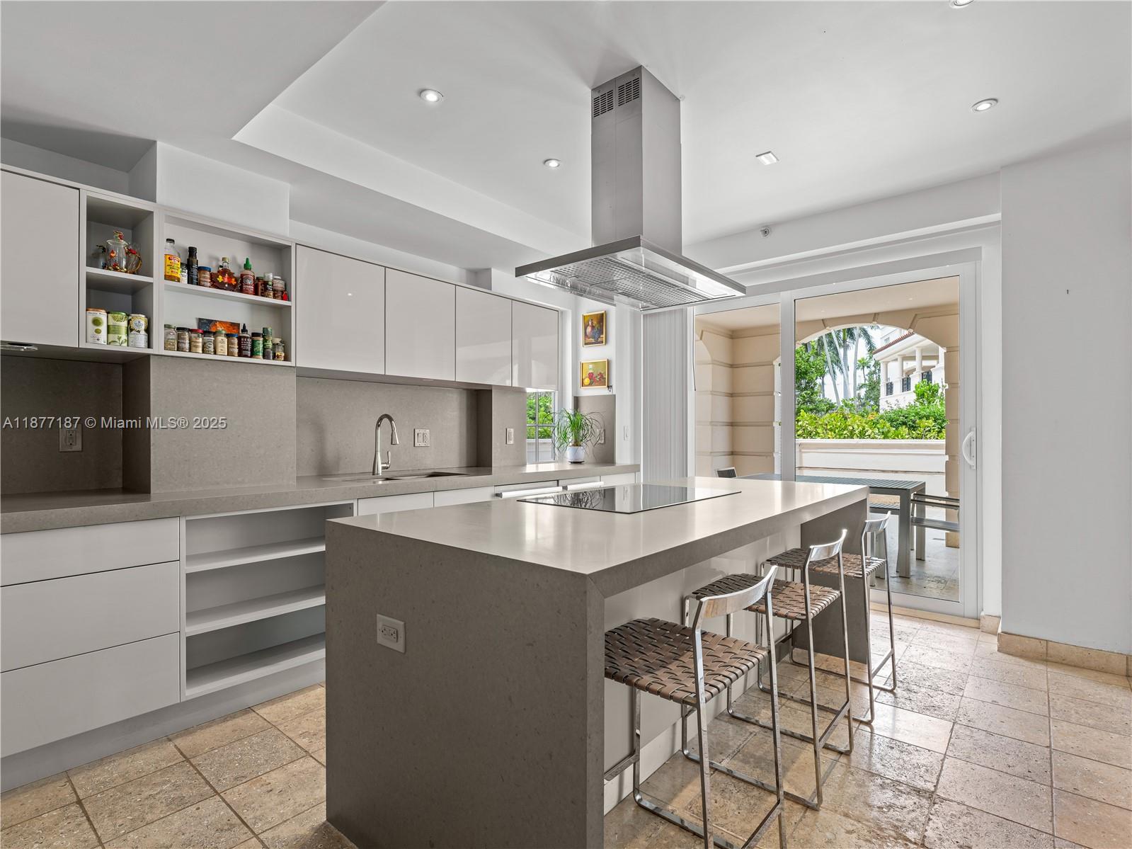 8011 Fisher Island Dr # 8011