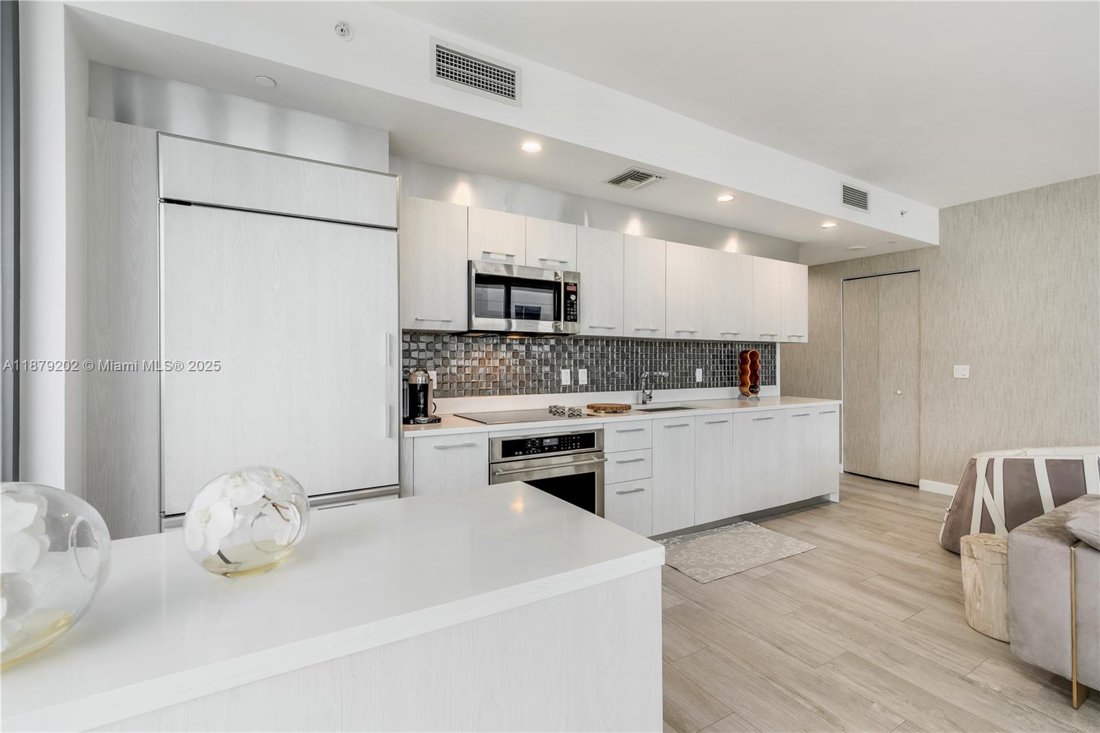 55 SW 9th St # 4001