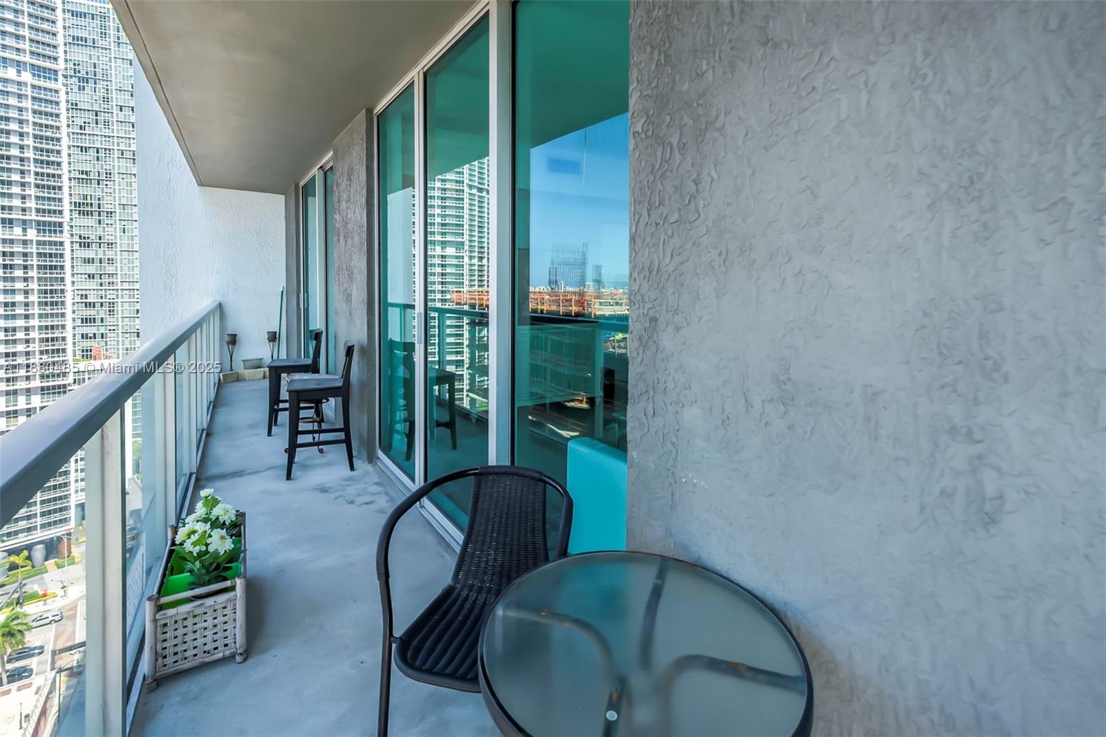 55 SE 6th St # 2501