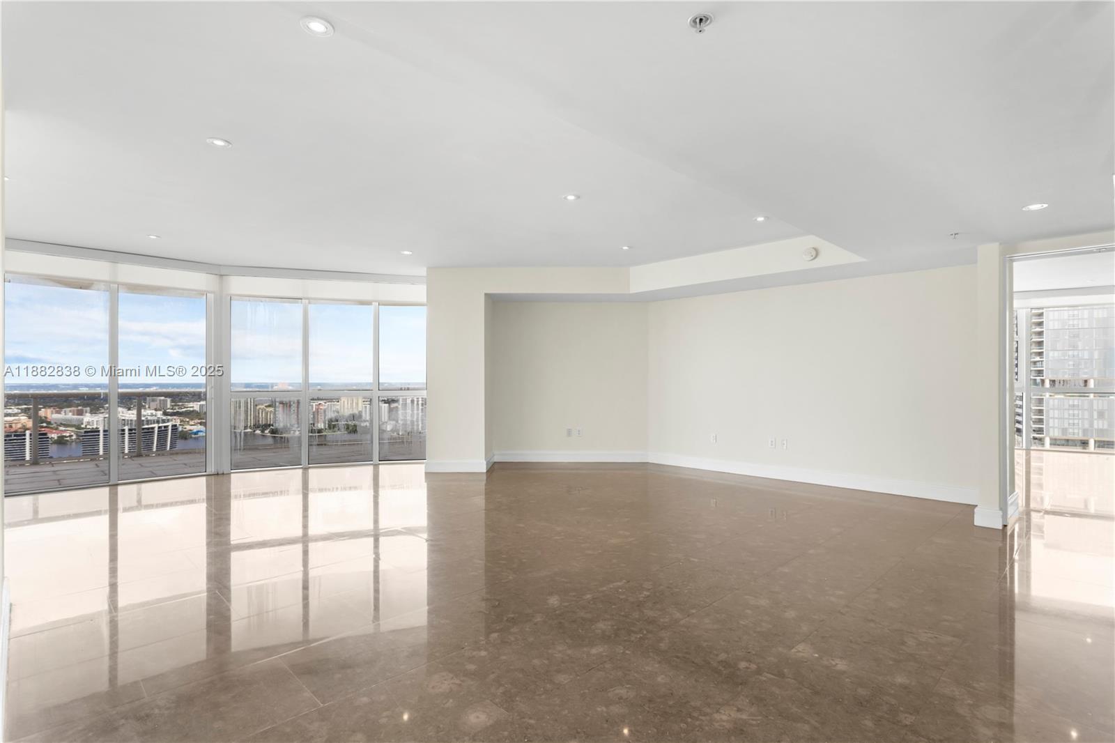 18201 Collins Ave # 5301