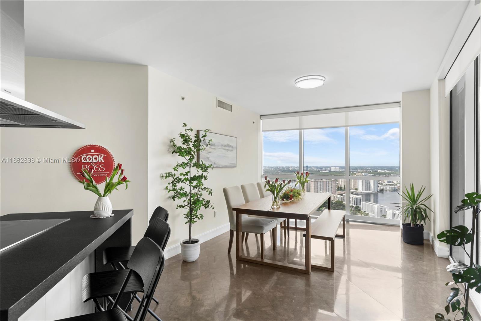 18201 Collins Ave # 5301