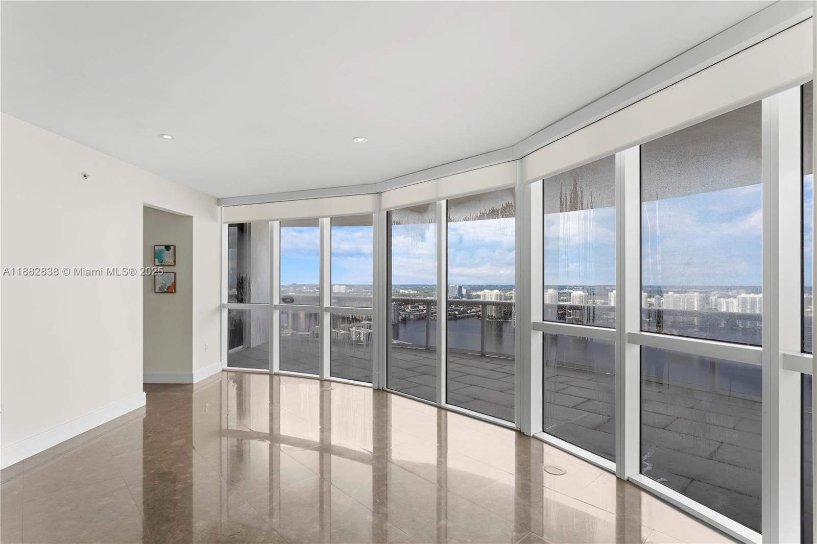 18201 Collins Ave # 5301