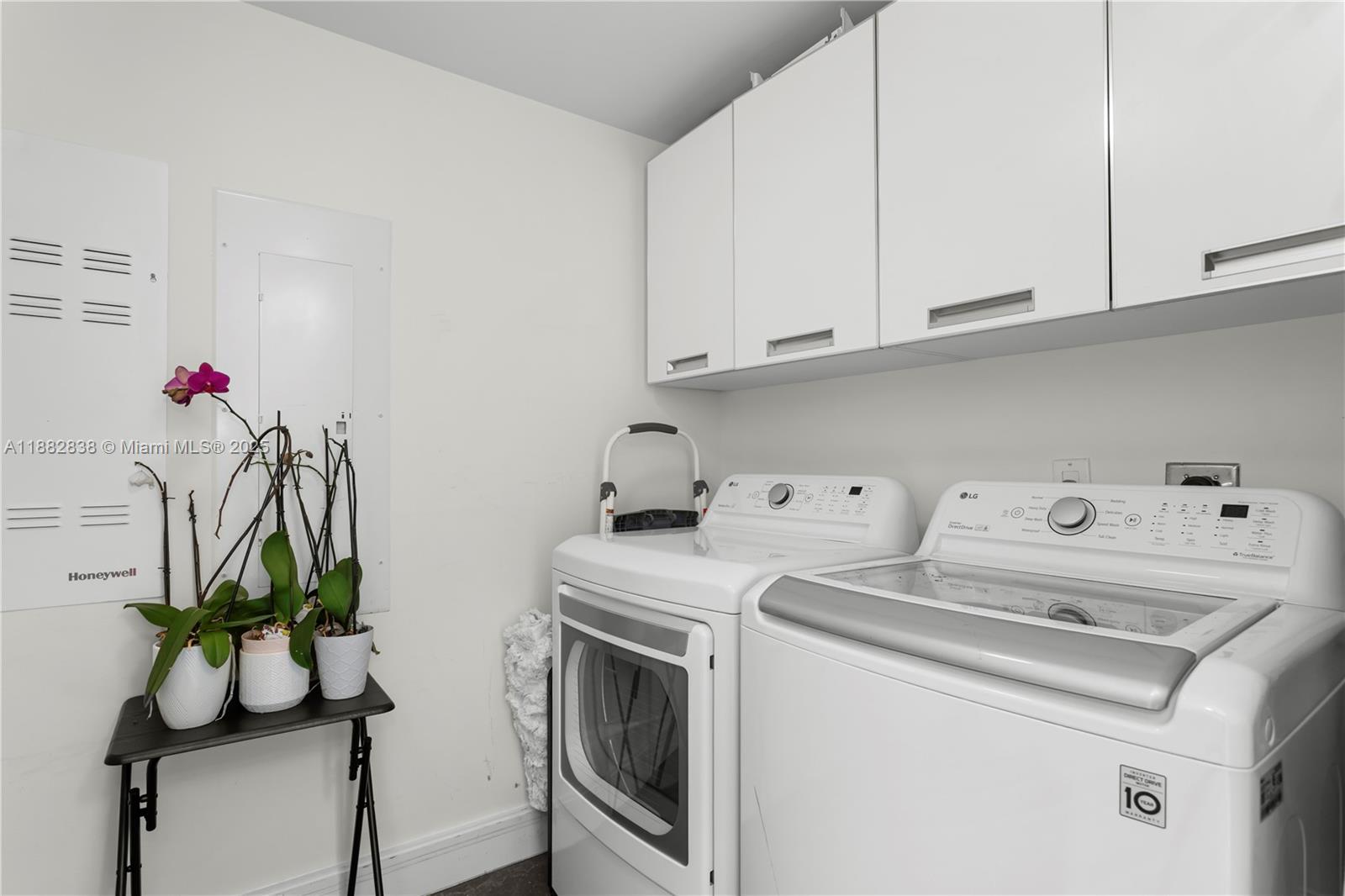 18201 Collins Ave # 5301