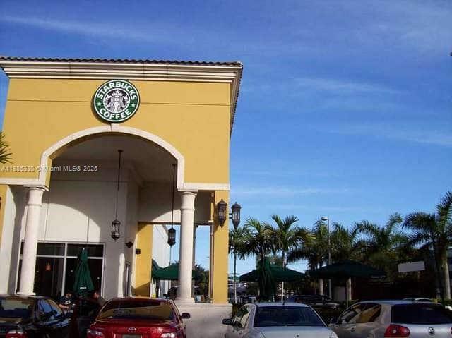 2050 NE 140th St # 1