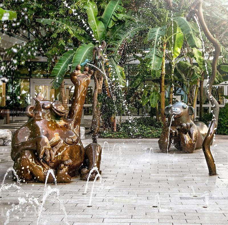 2050 NE 140th St # 1