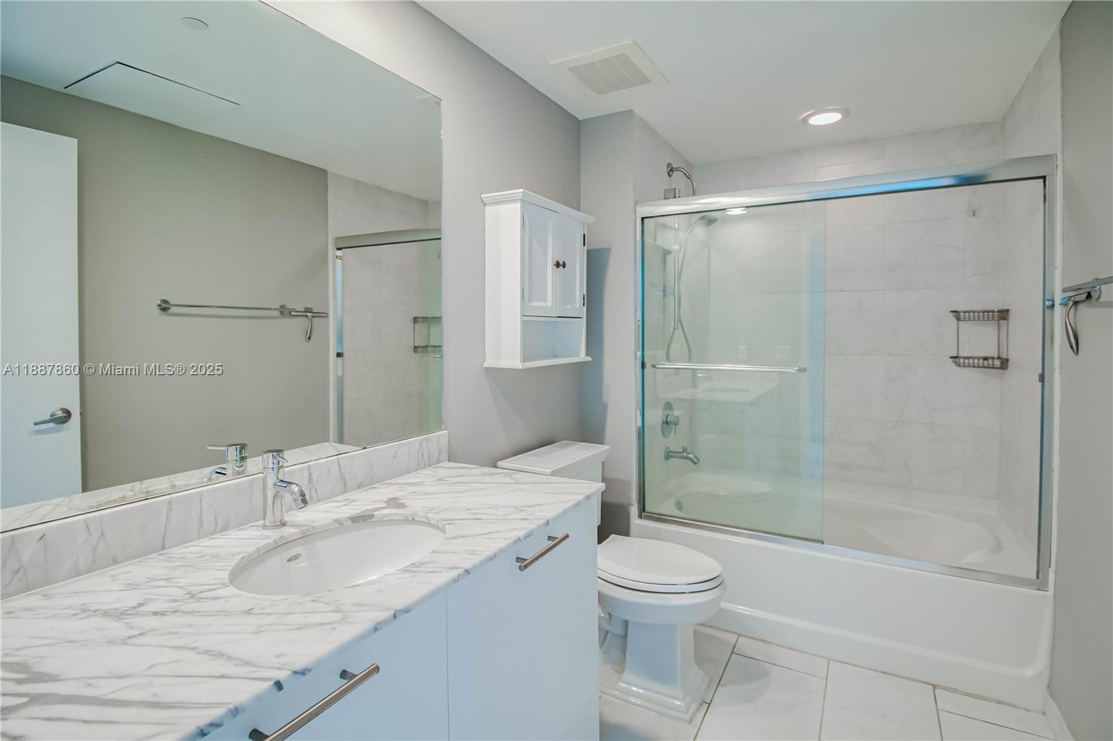 951 Brickell Ave # 1402