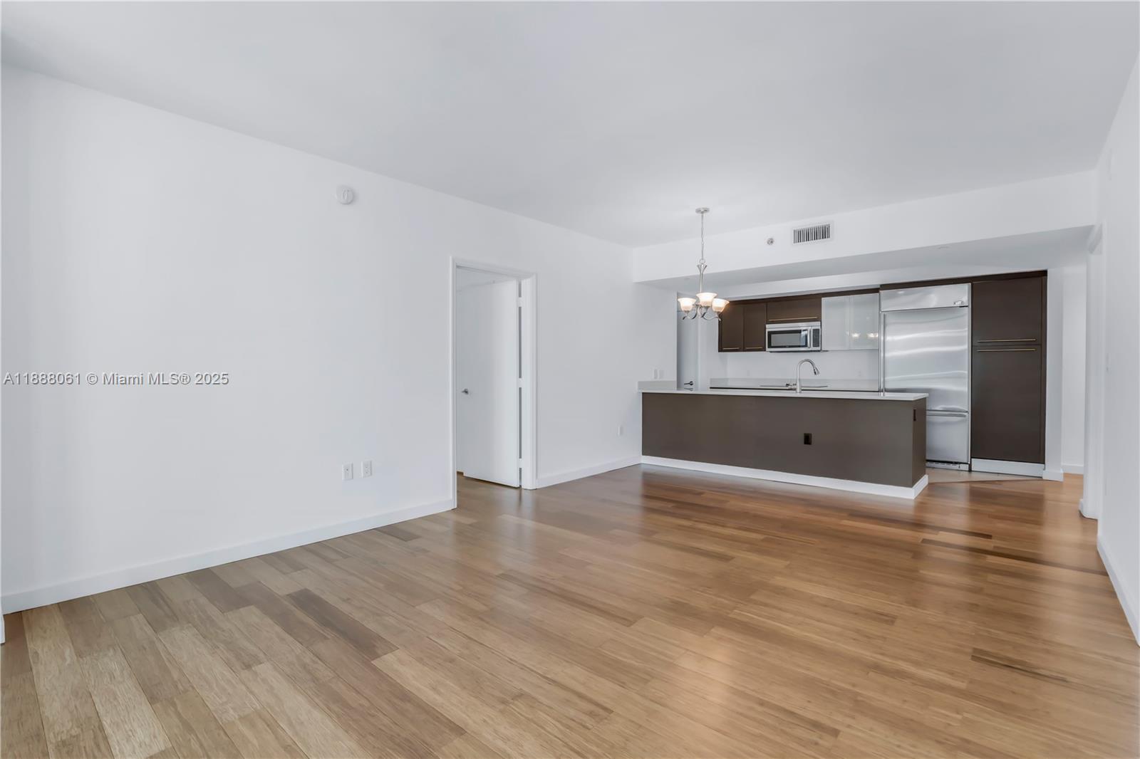 55 SE 6th St # 3503