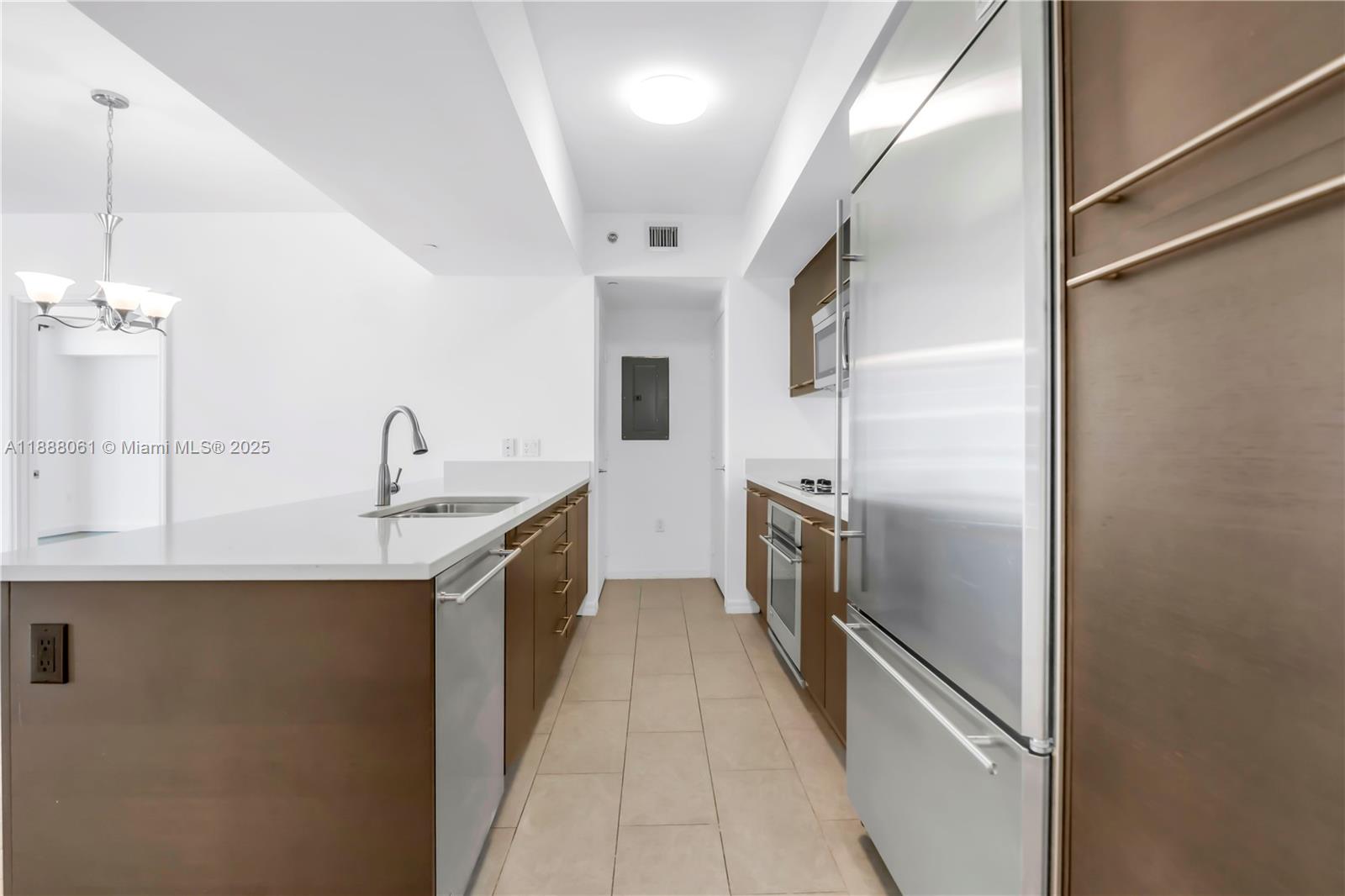 55 SE 6th St # 3503