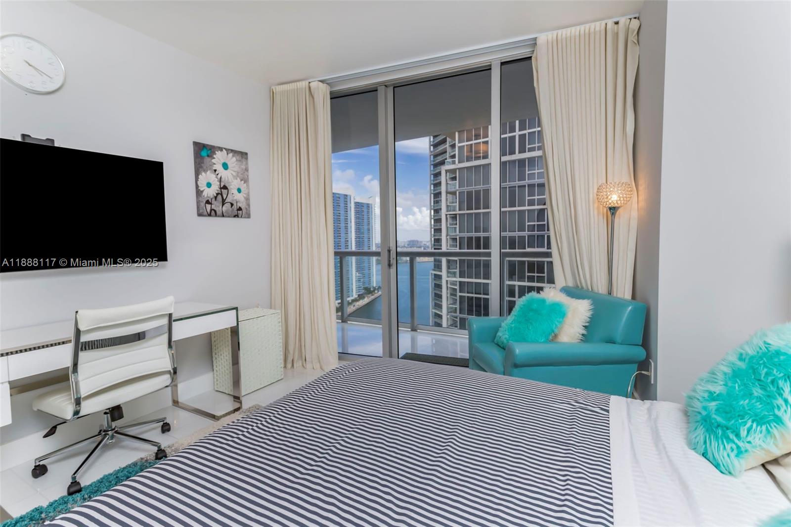 485 Brickell Ave # 2502