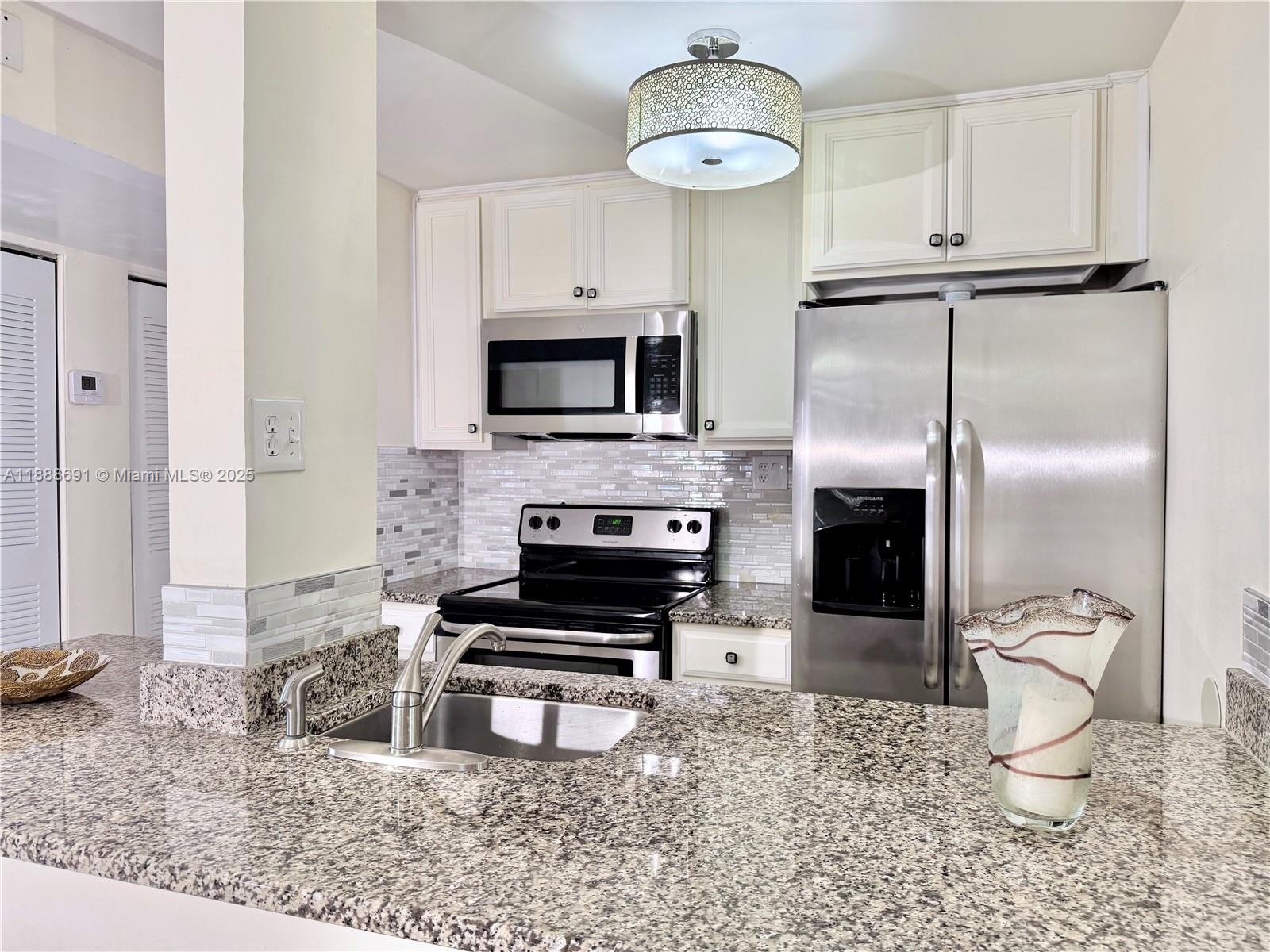 2530 SW 3rd Ave # 206