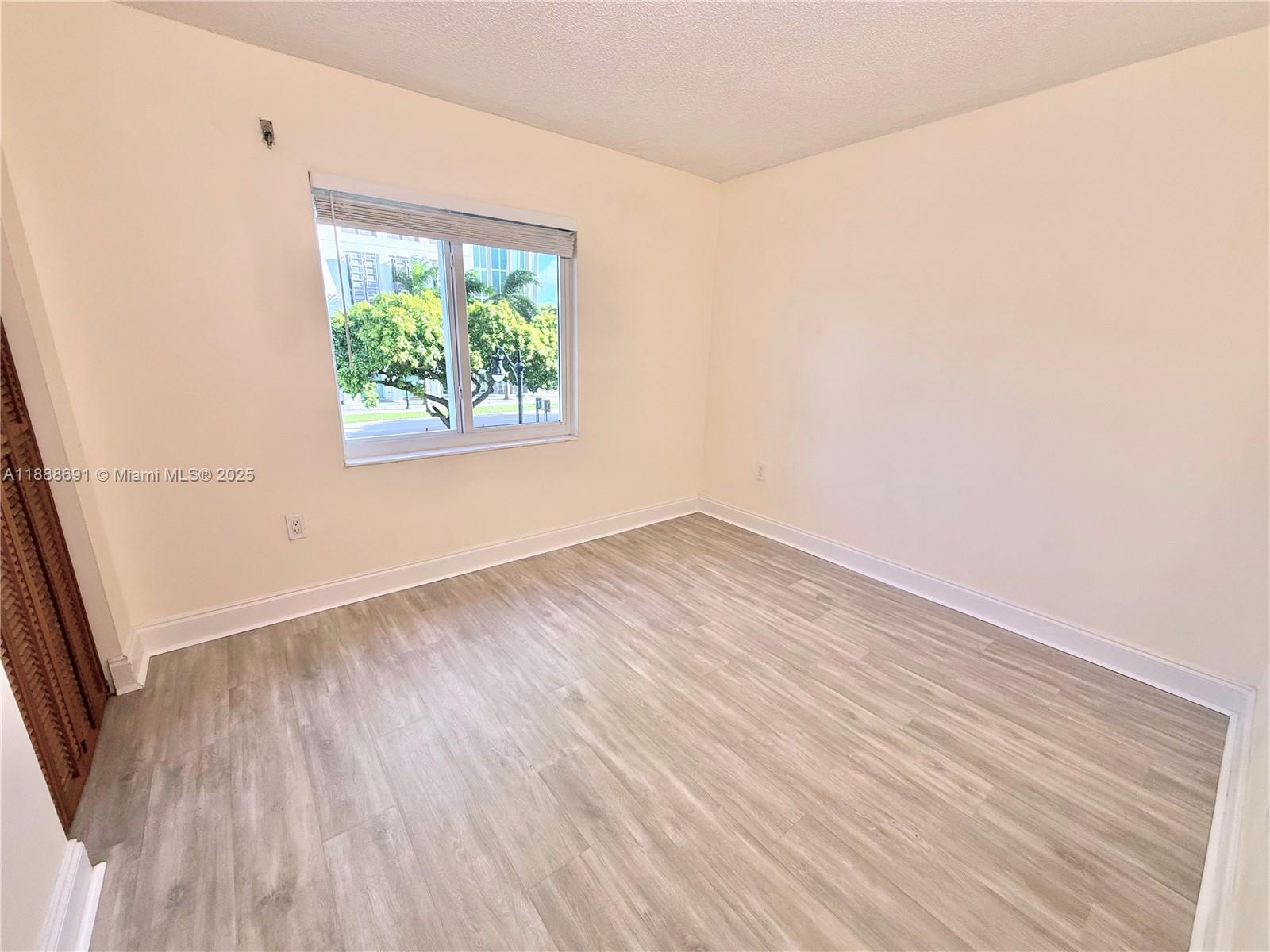 2530 SW 3rd Ave # 206