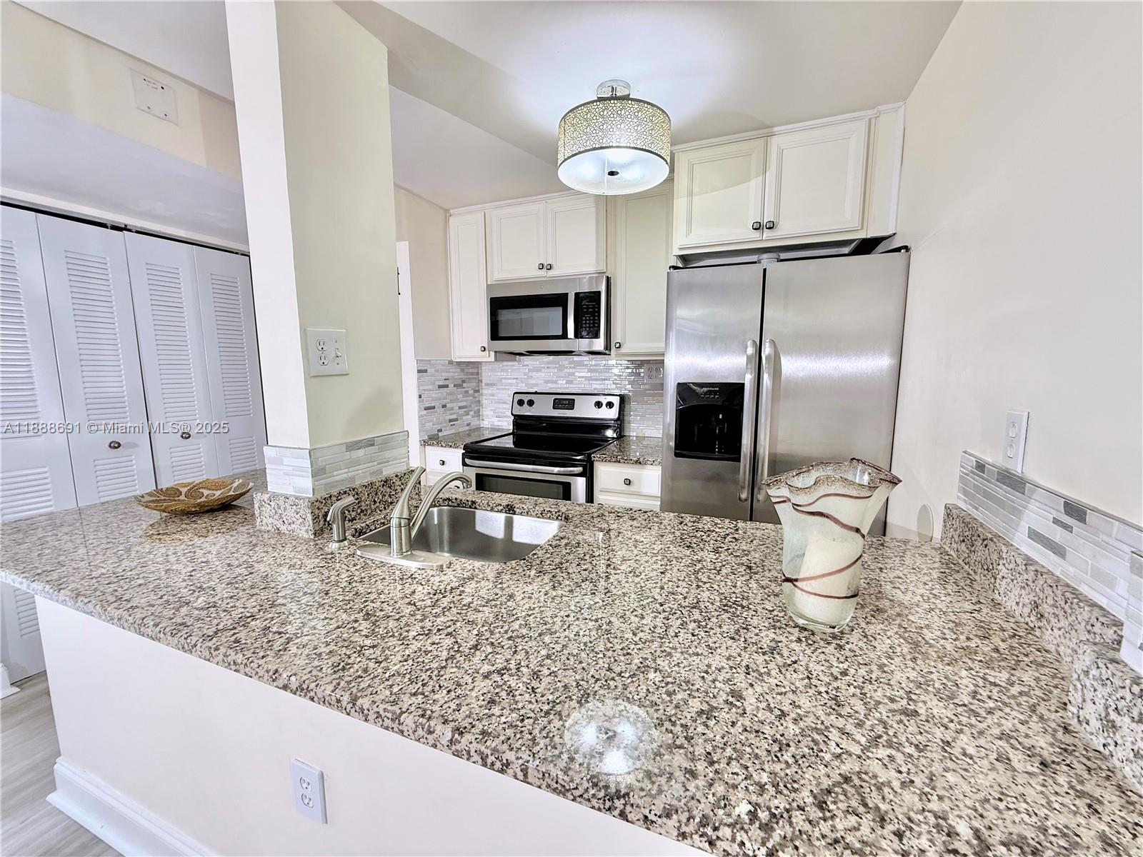2530 SW 3rd Ave # 206