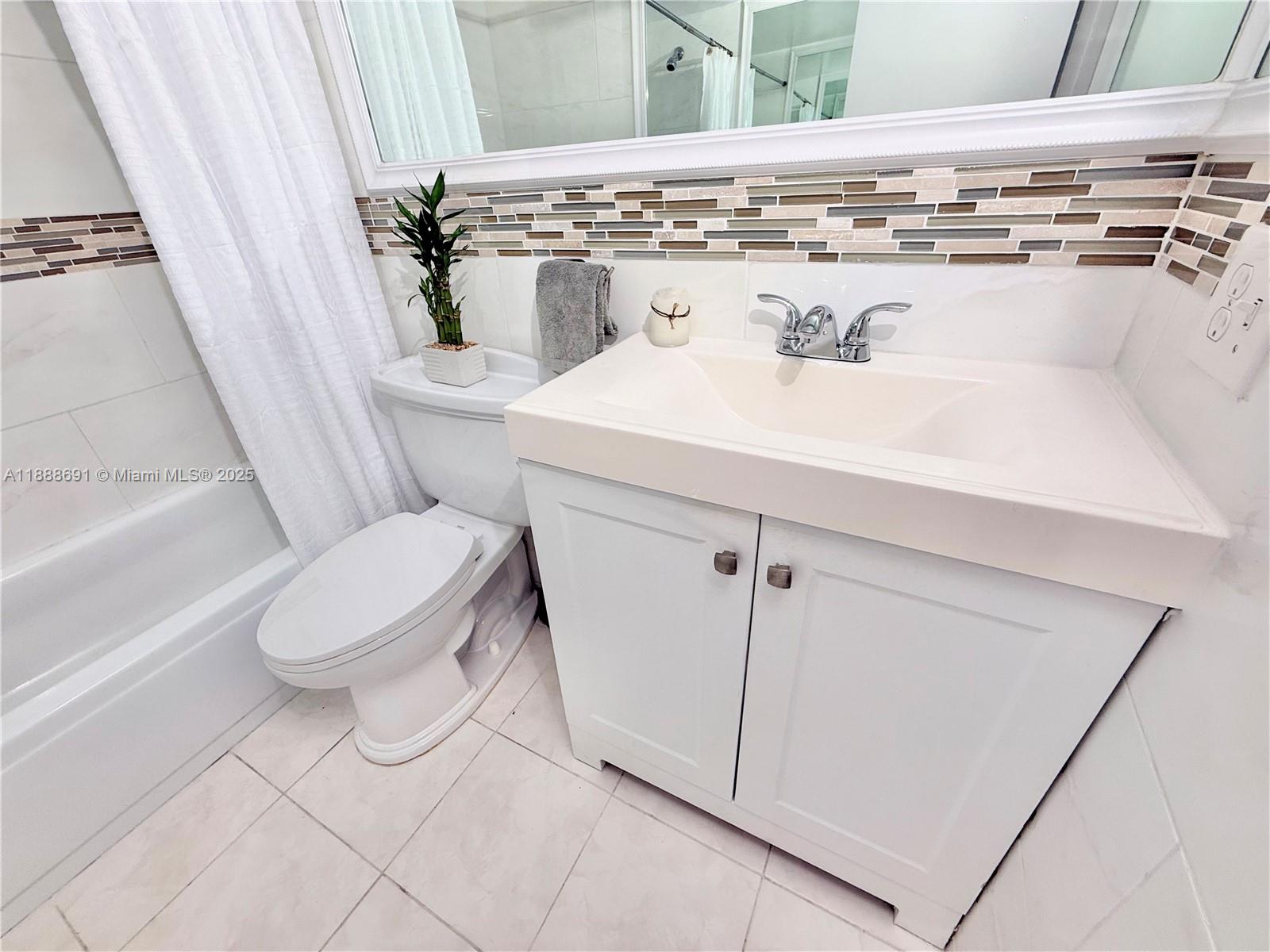 2530 SW 3rd Ave # 206