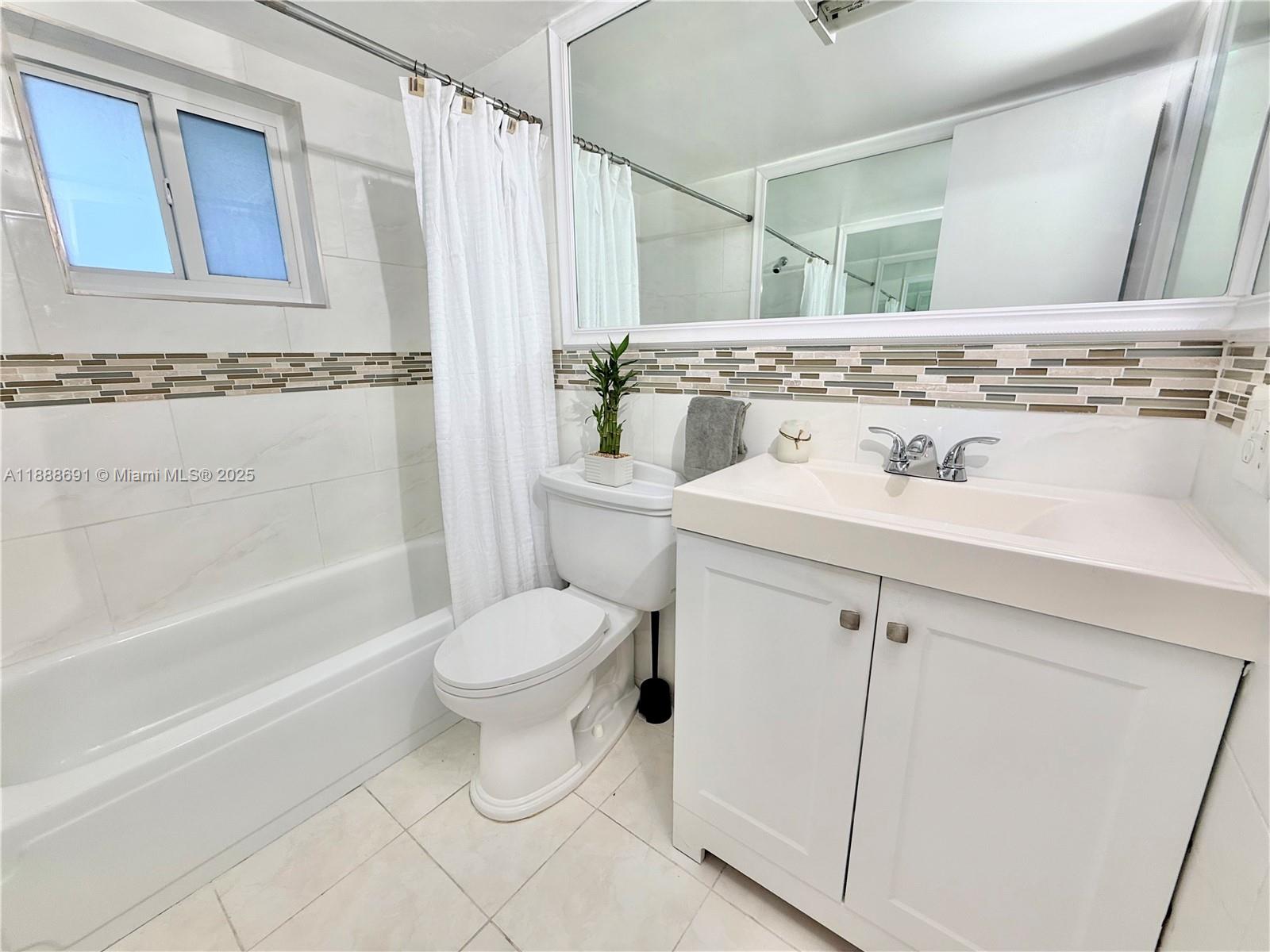 2530 SW 3rd Ave # 206