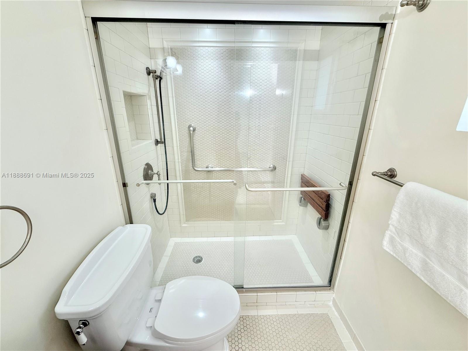 2530 SW 3rd Ave # 206