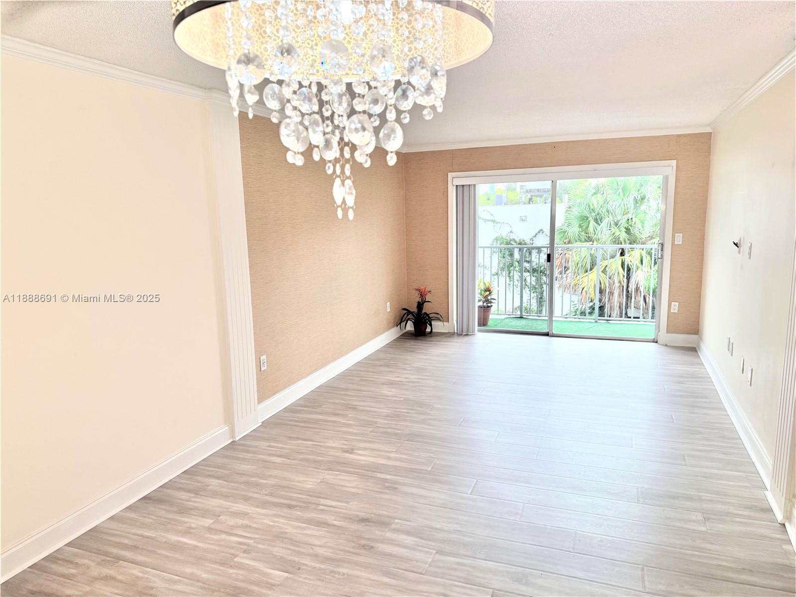 2530 SW 3rd Ave # 206