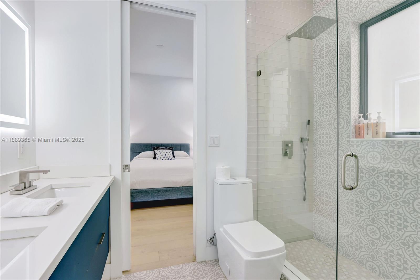 121 NW 41st St