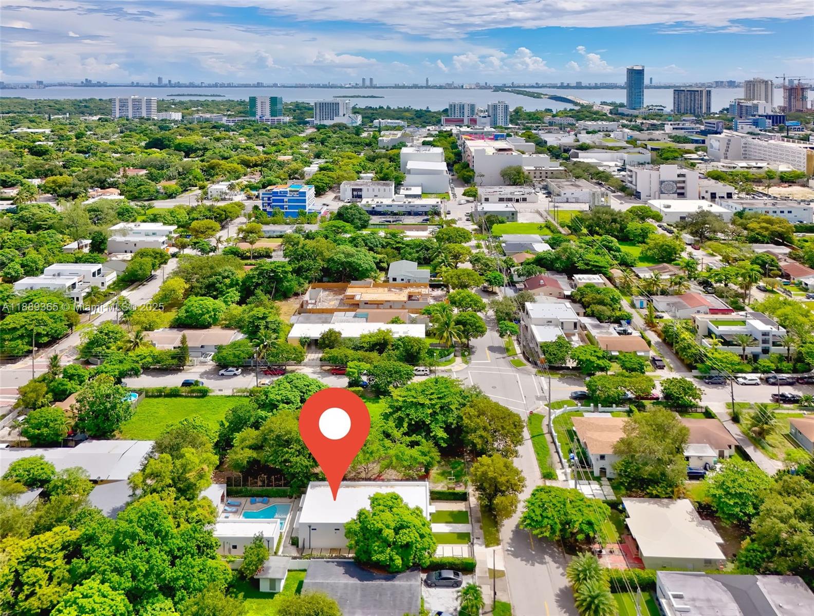 121 NW 41st St