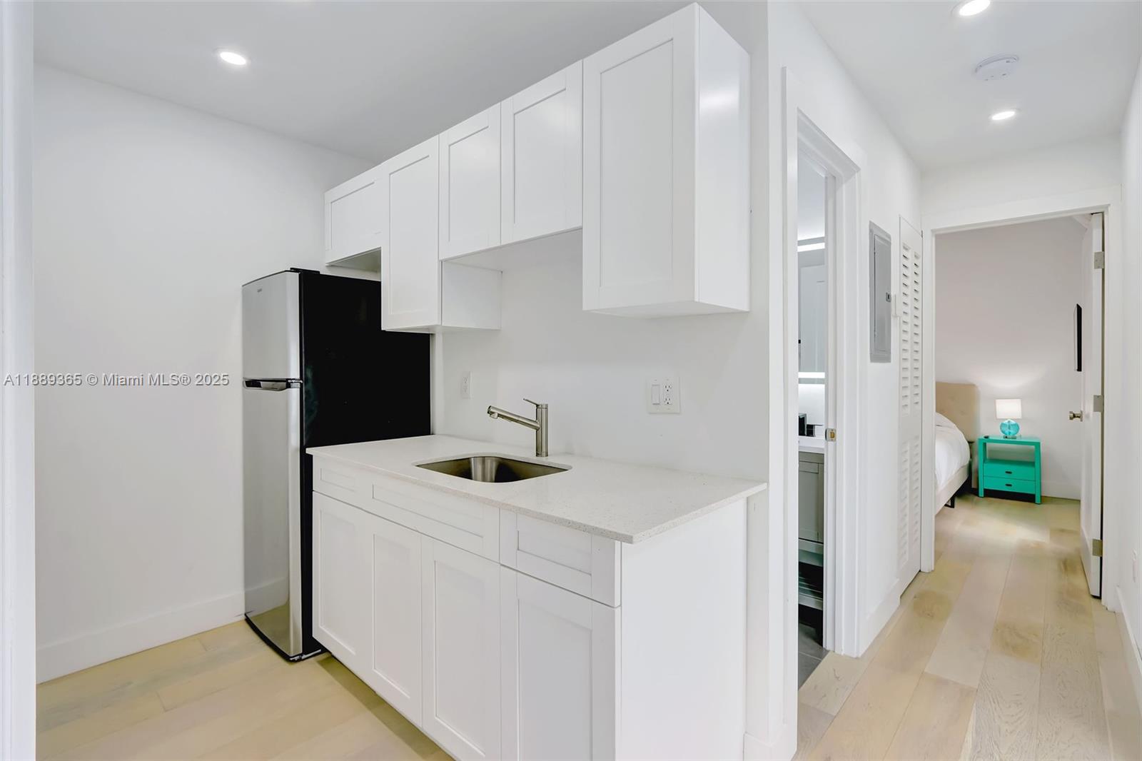 121 NW 41st St