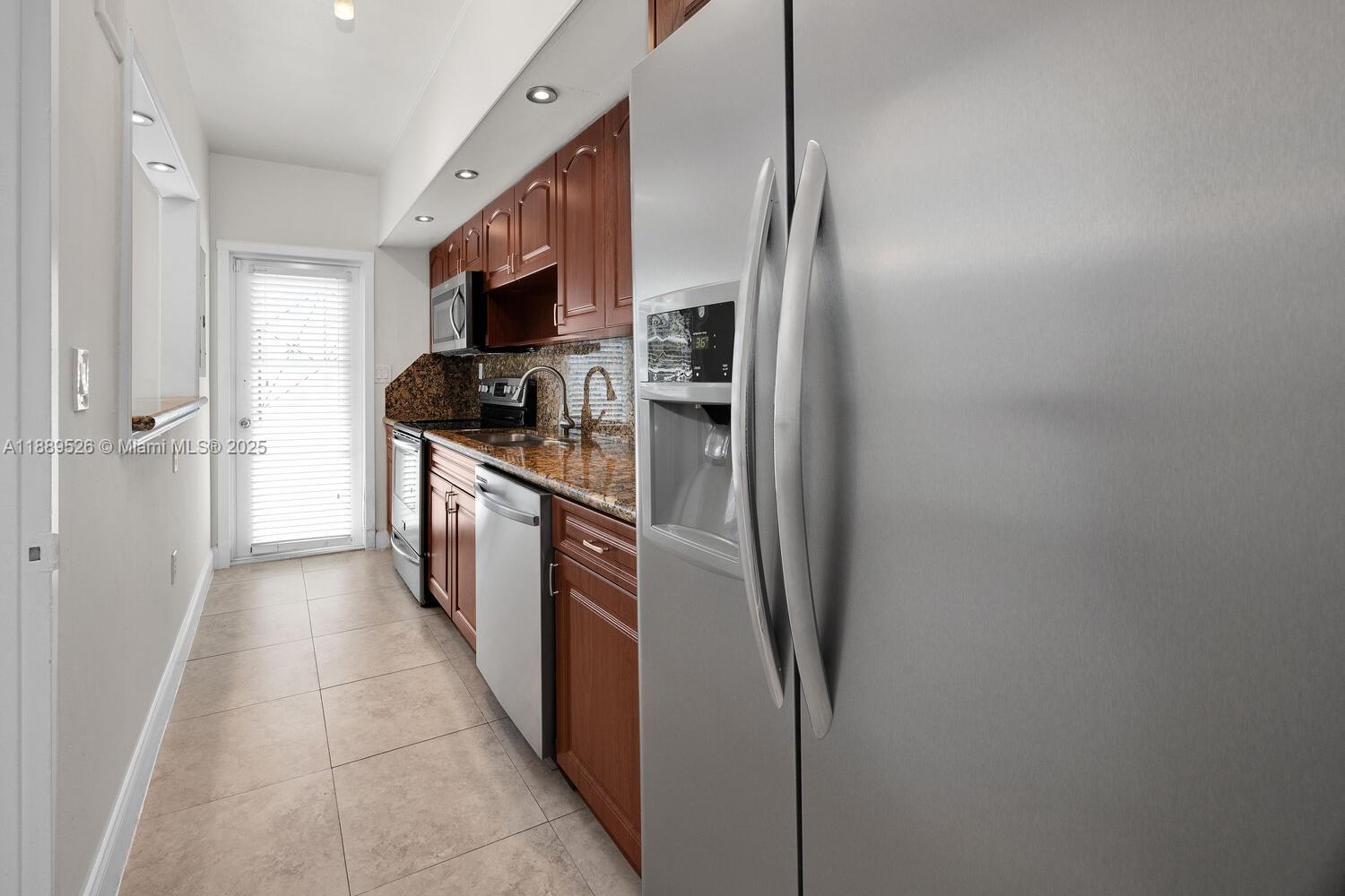 940 Sevilla Ave # 108