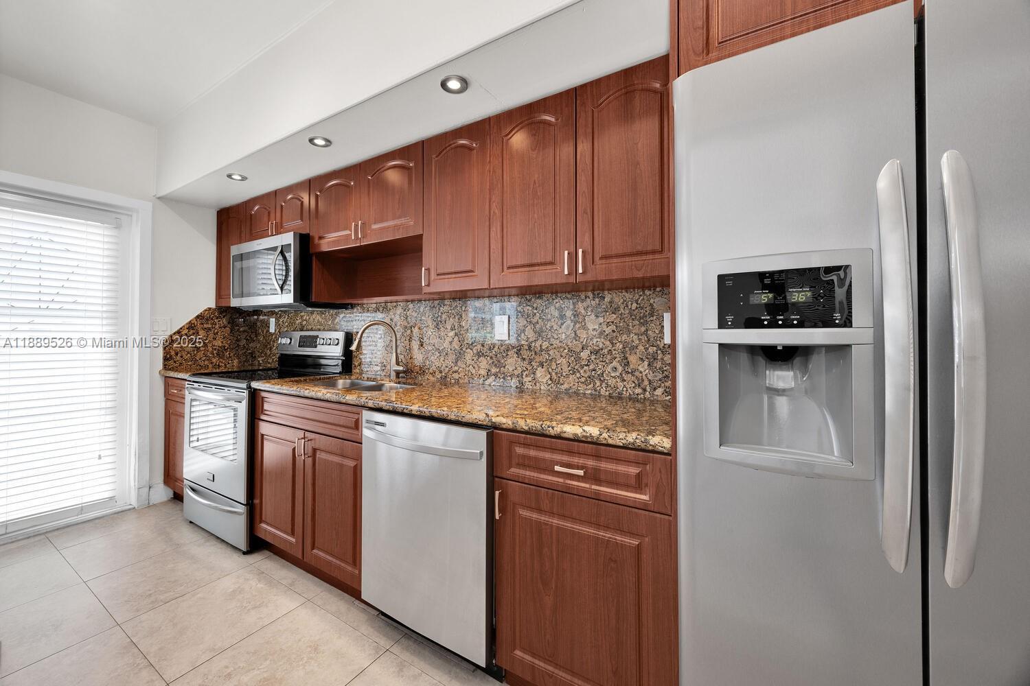 940 Sevilla Ave # 108