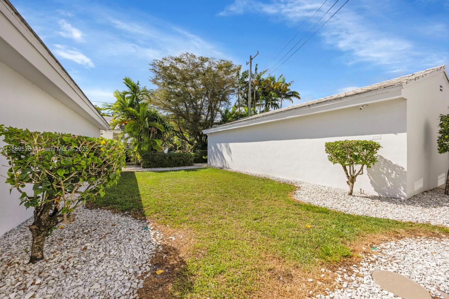 940 Sevilla Ave # 108