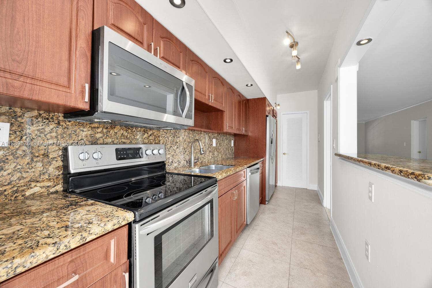 940 Sevilla Ave # 108