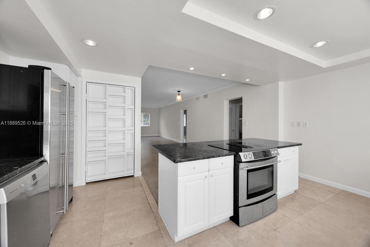 940 Sevilla Ave # 108