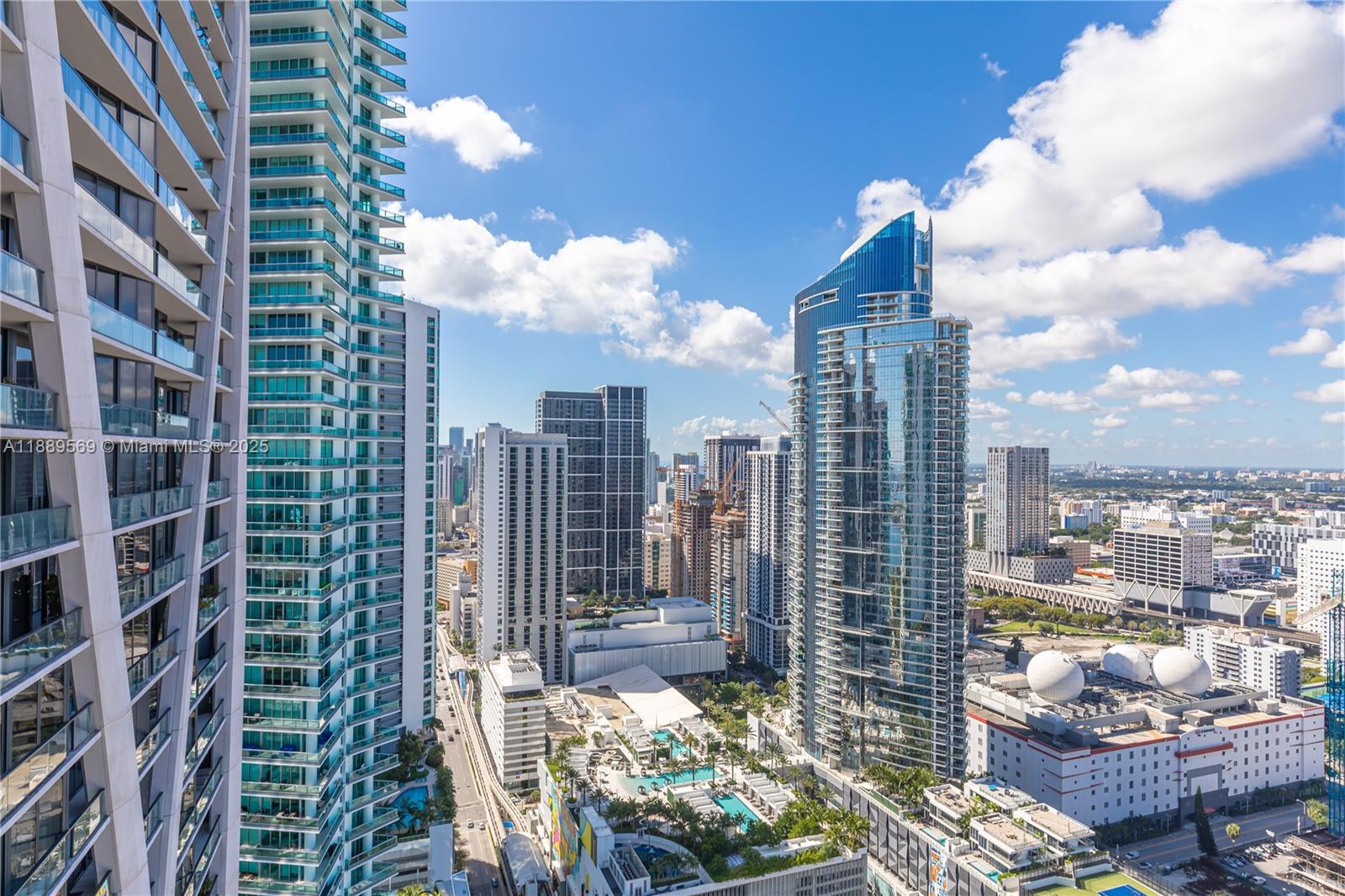 1040 Biscayne Blvd # 4207