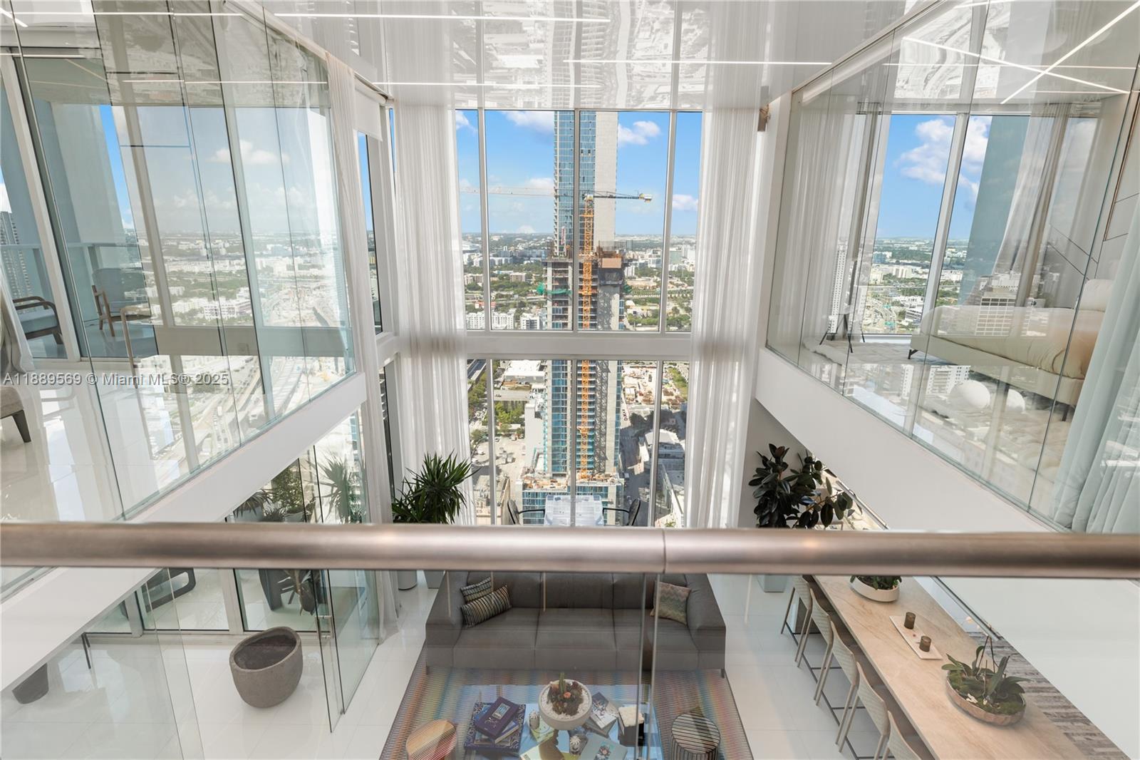 1040 Biscayne Blvd # 4207