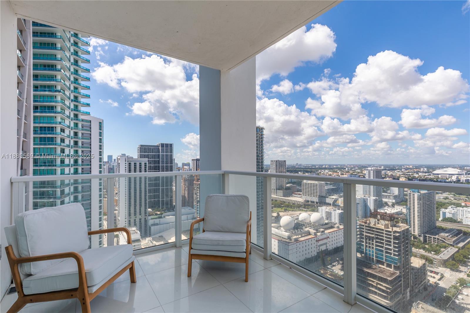 1040 Biscayne Blvd # 4207