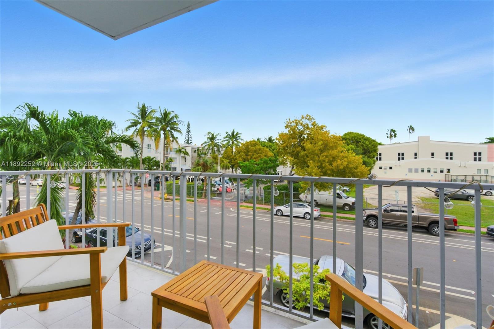 1428 Euclid Ave # 207, Miami Beach Unit: 207