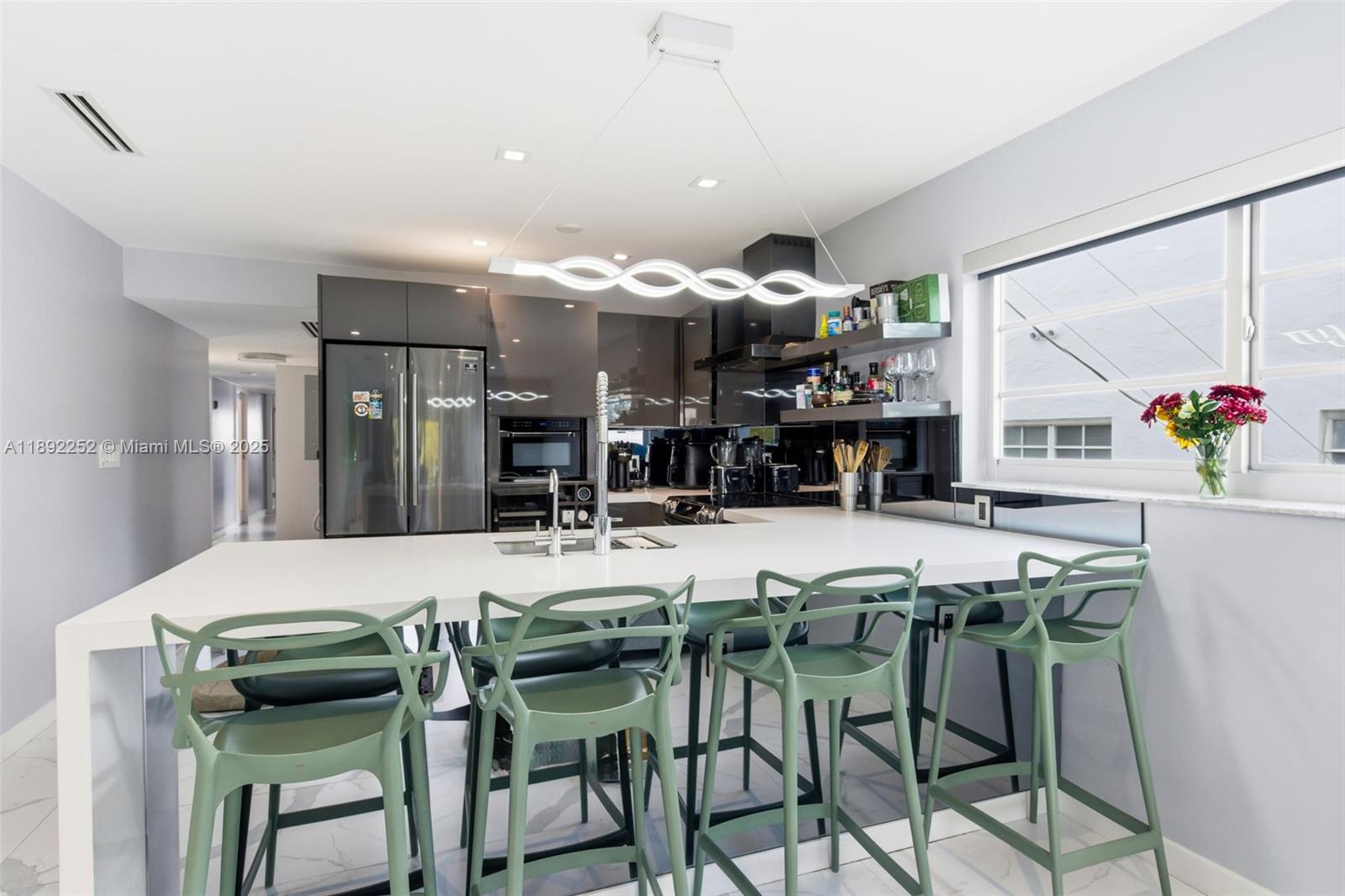 1428 Euclid Ave # 207, Miami Beach Unit: 207