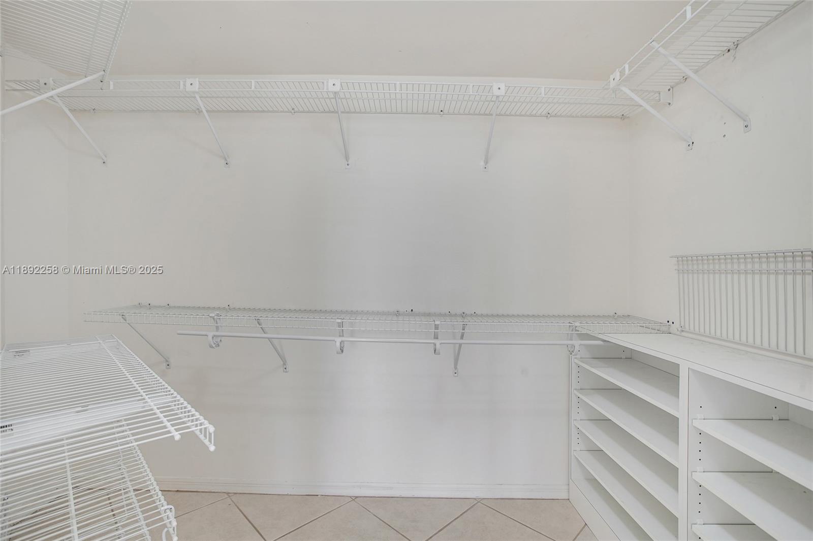 2351 Douglas Rd # 604