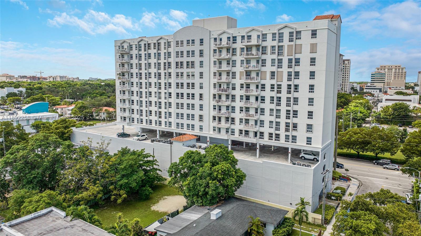 2351 Douglas Rd # 604