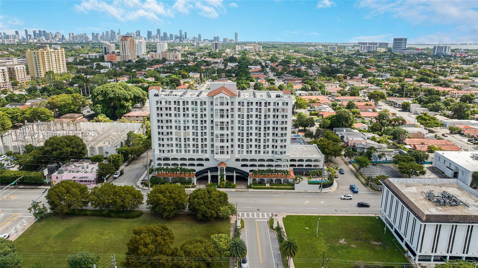 2351 Douglas Rd # 604