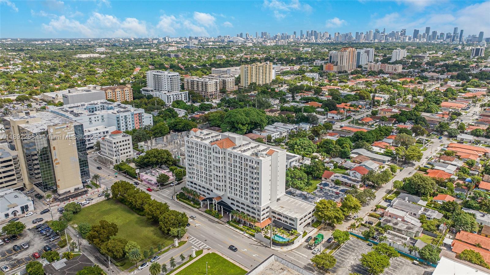 2351 Douglas Rd # 604