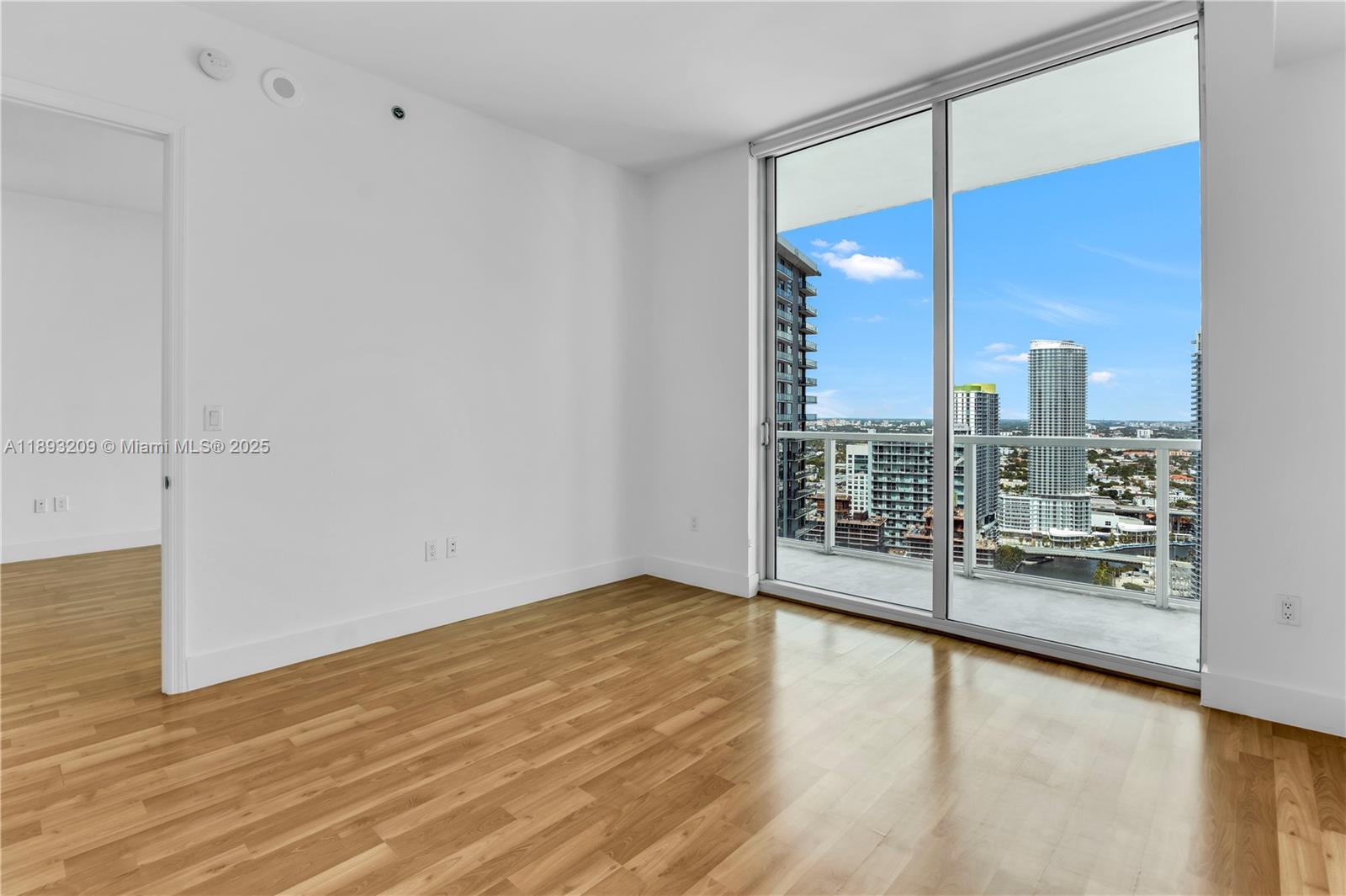 55 SE 6th St # 4100