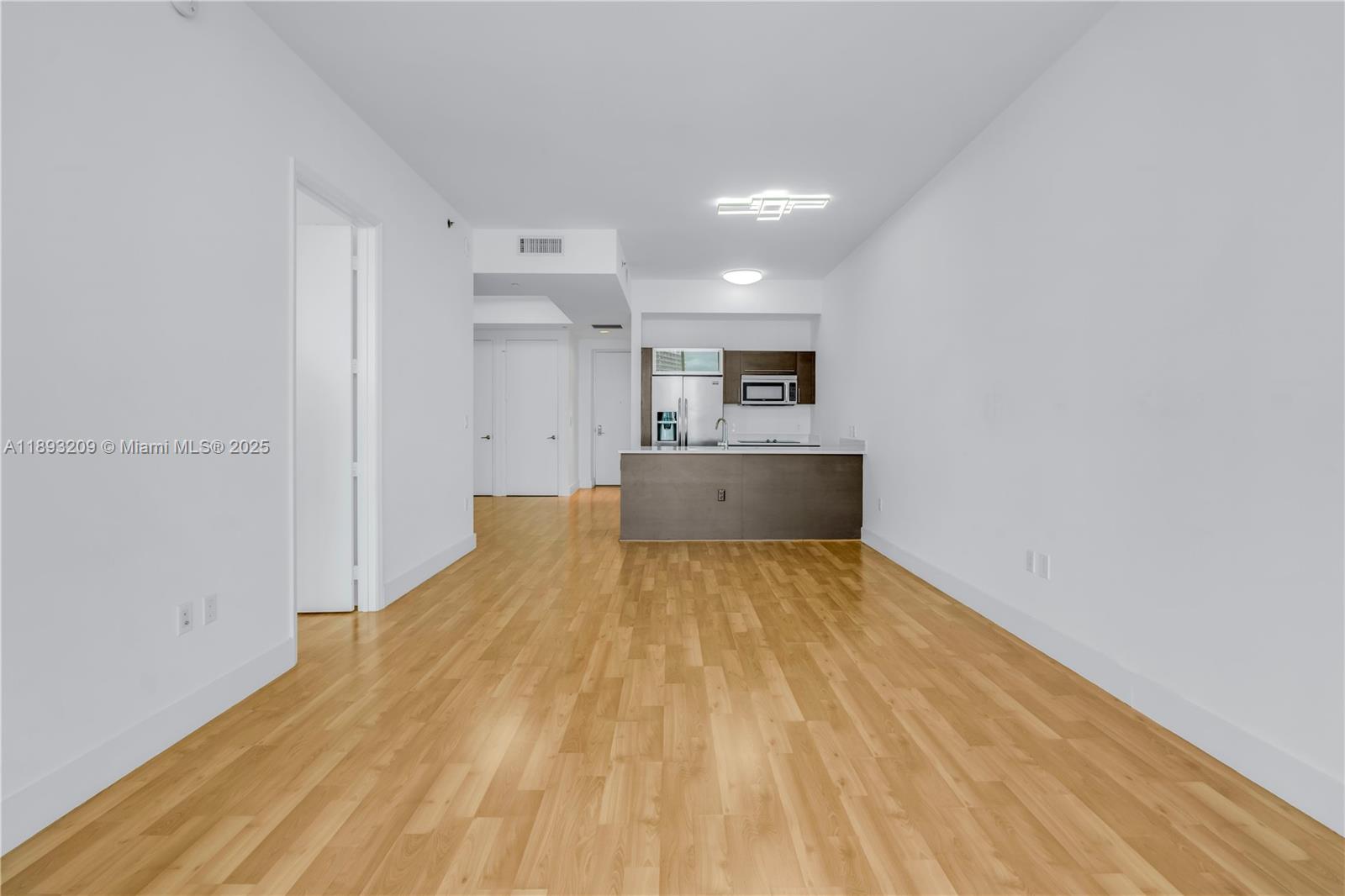 55 SE 6th St # 4100