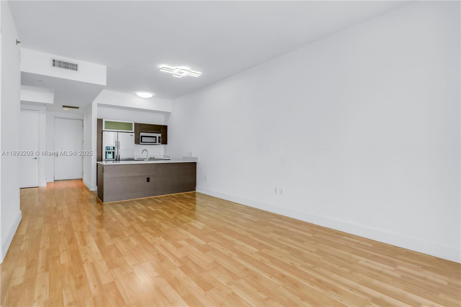 55 SE 6th St # 4100