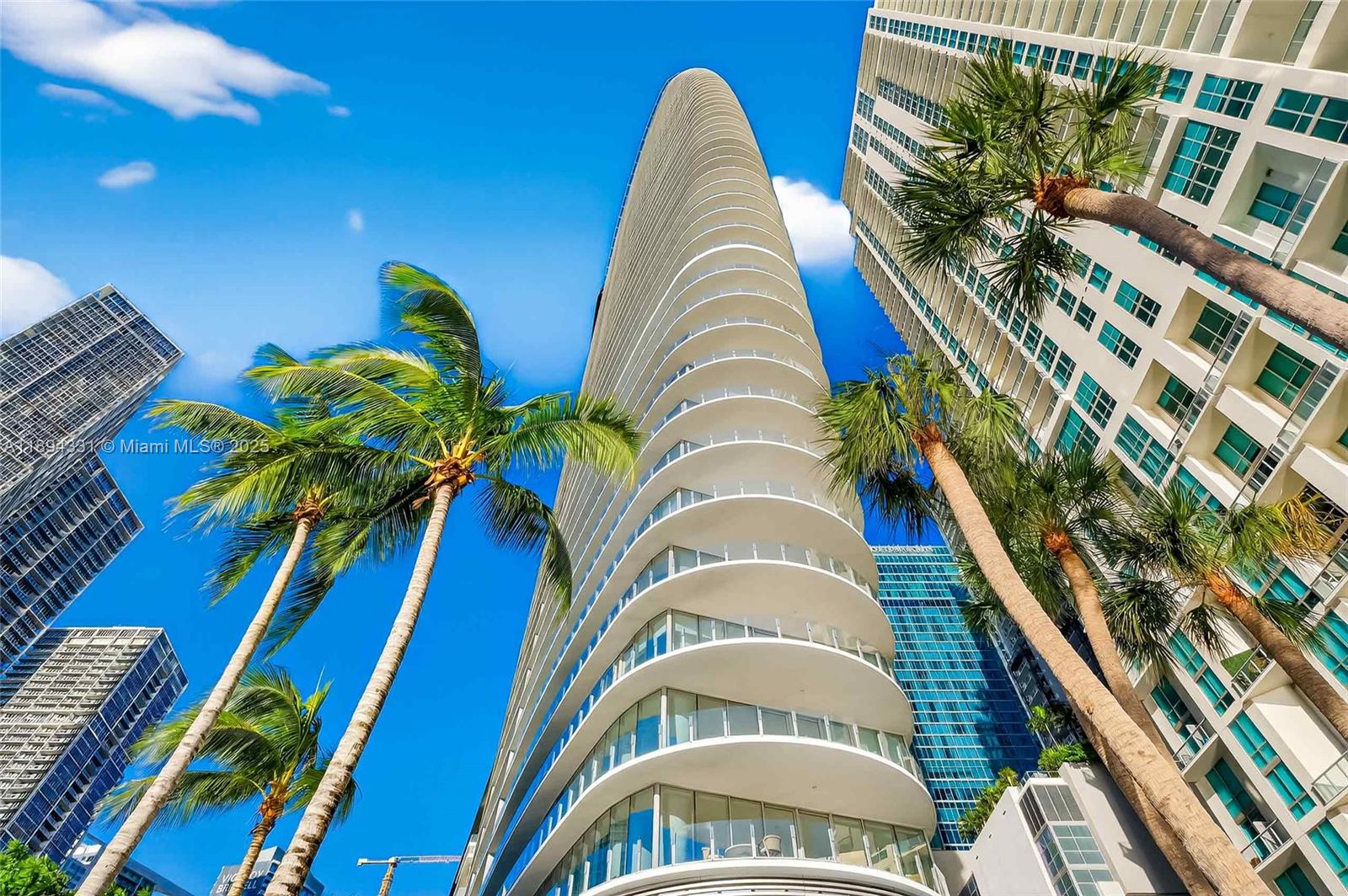 300 Biscayne Boulevard Way # 501E