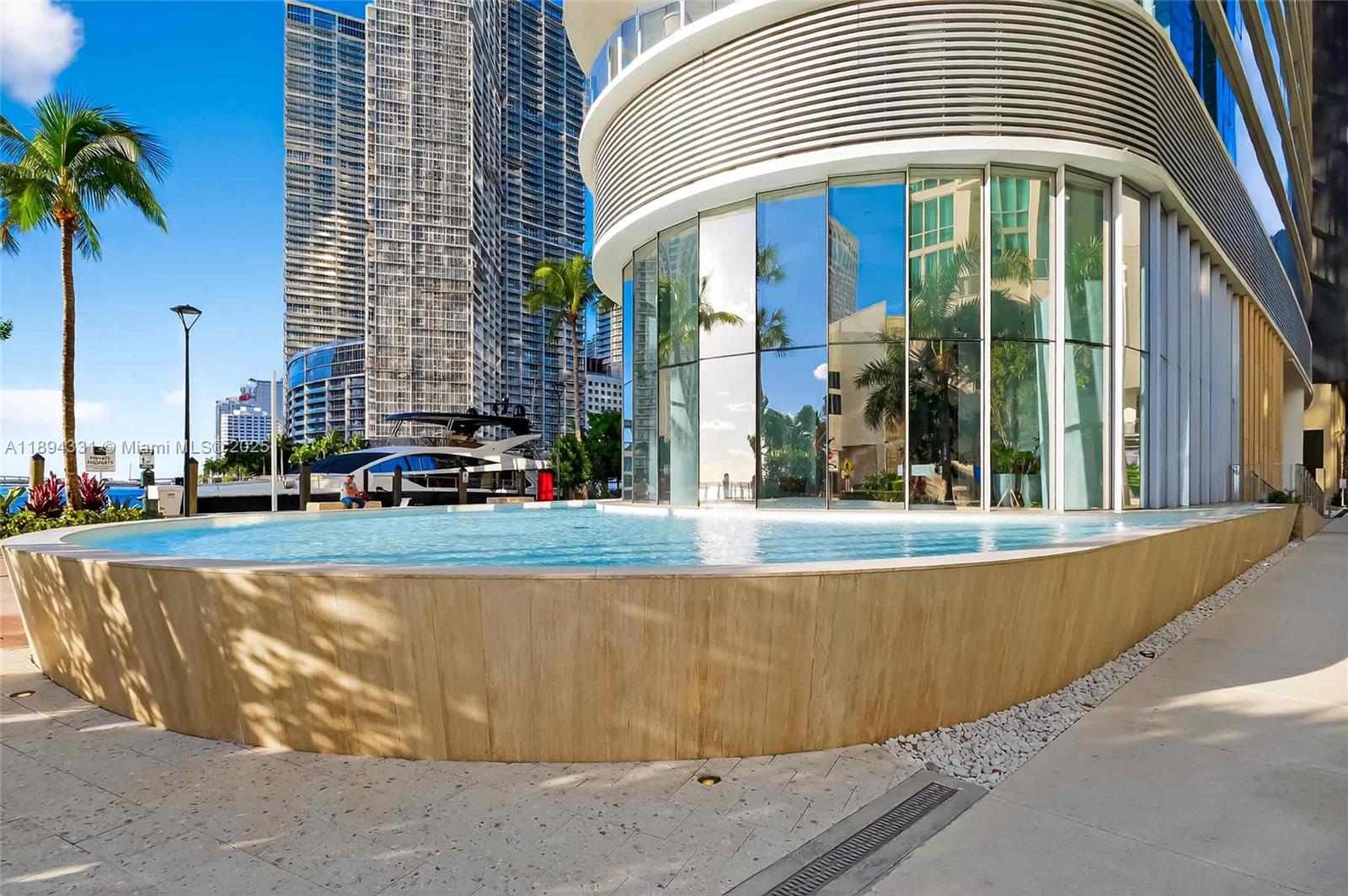 300 Biscayne Boulevard Way # 501E