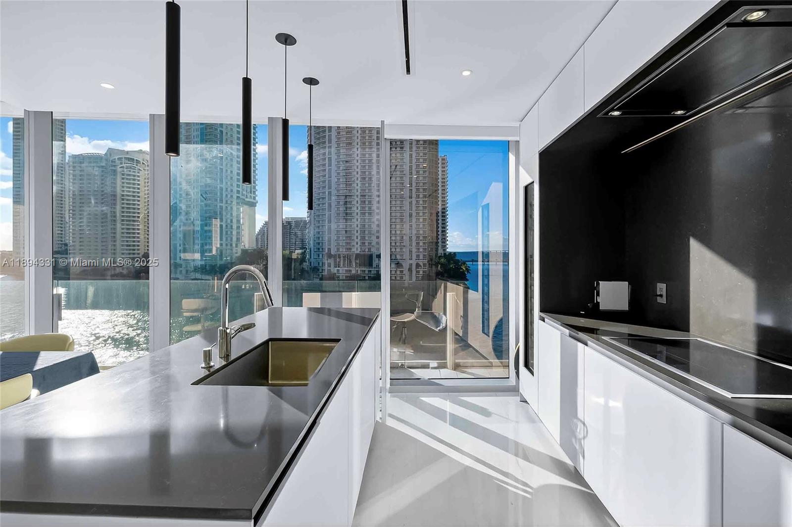 300 Biscayne Boulevard Way # 501E