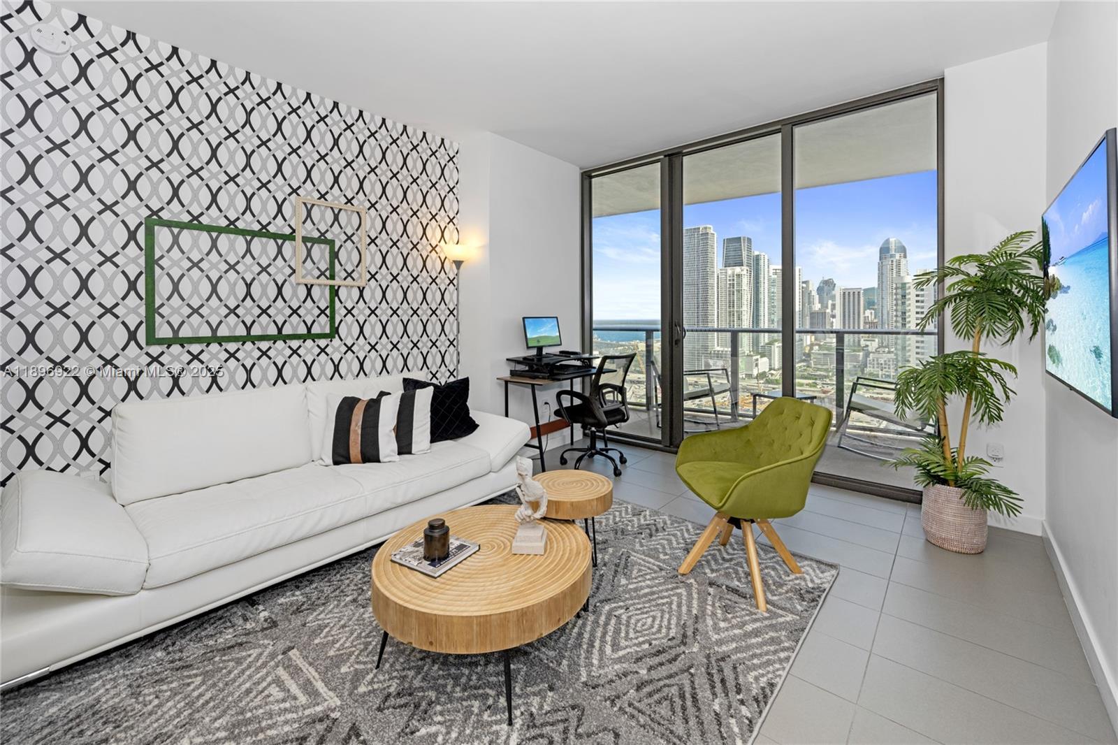 1600 NE 1st Ave # 2809