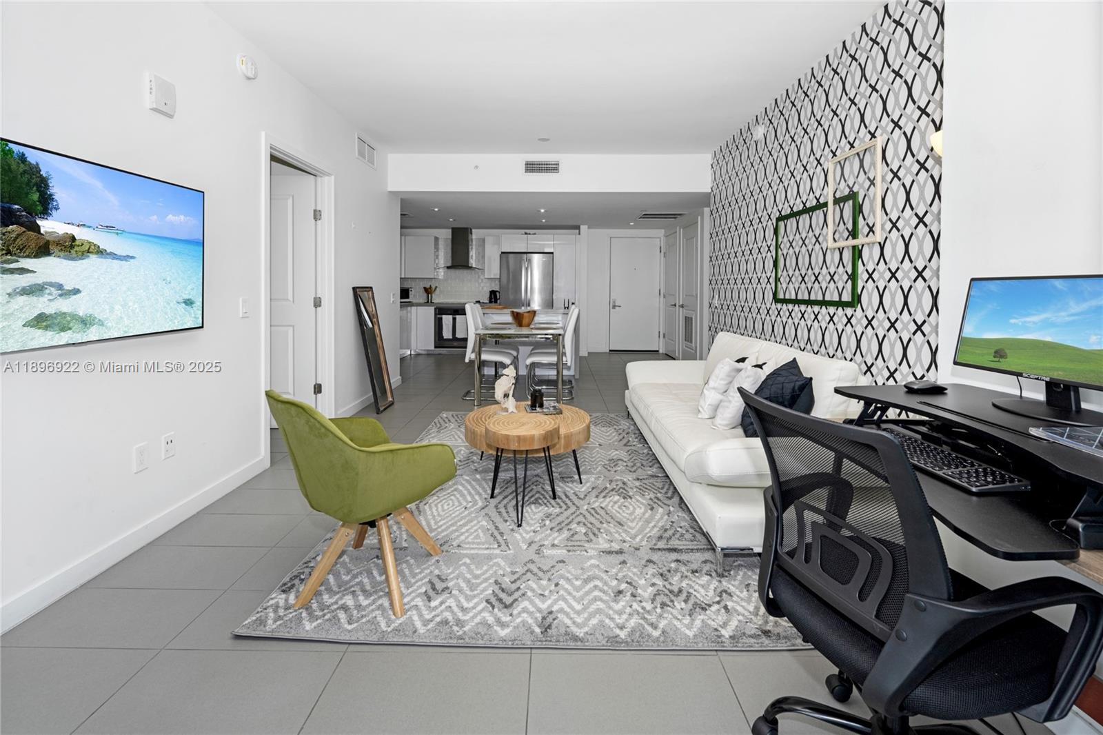 1600 NE 1st Ave # 2809