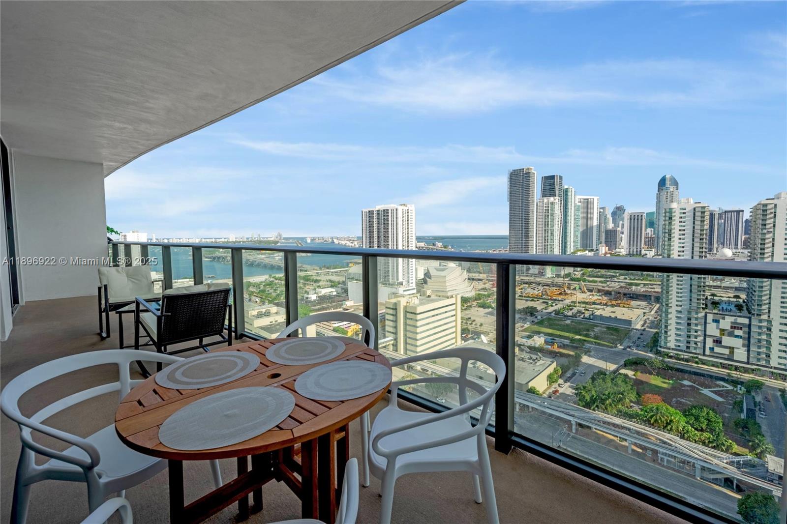 1600 NE 1st Ave # 2809