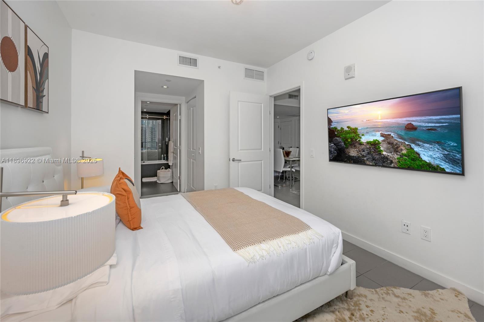 1600 NE 1st Ave # 2809