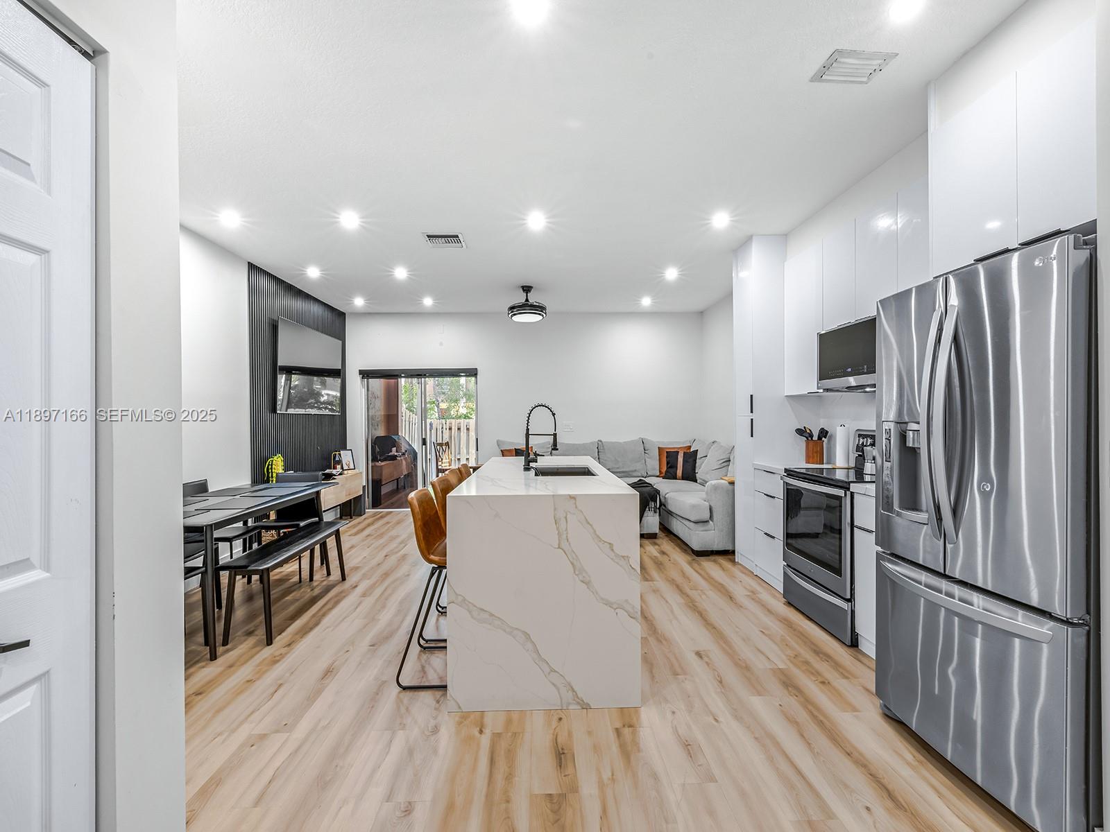 1061 NW 100th Avenue