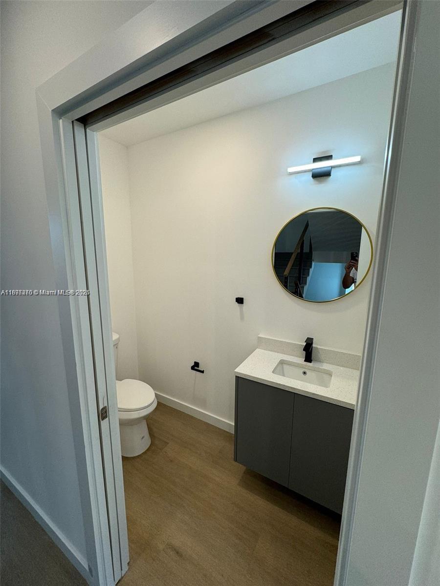 1640 MCKINLEY ST # 101